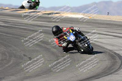 media/Dec-07-2025-CVMA (Sun) [[3e7d2de5dc]]/Race 7-Formula Lightweight Twins Shootout/